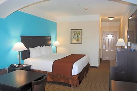 King Suite with Ocean View - Non-Smoking