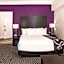 La Quinta Inn & Suites by Wyndham Las Vegas Summerlin Tech