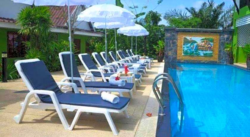 Khaolak C-nior Bungalows