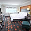 Holiday Inn & Suites Oakville at Bronte By IHG