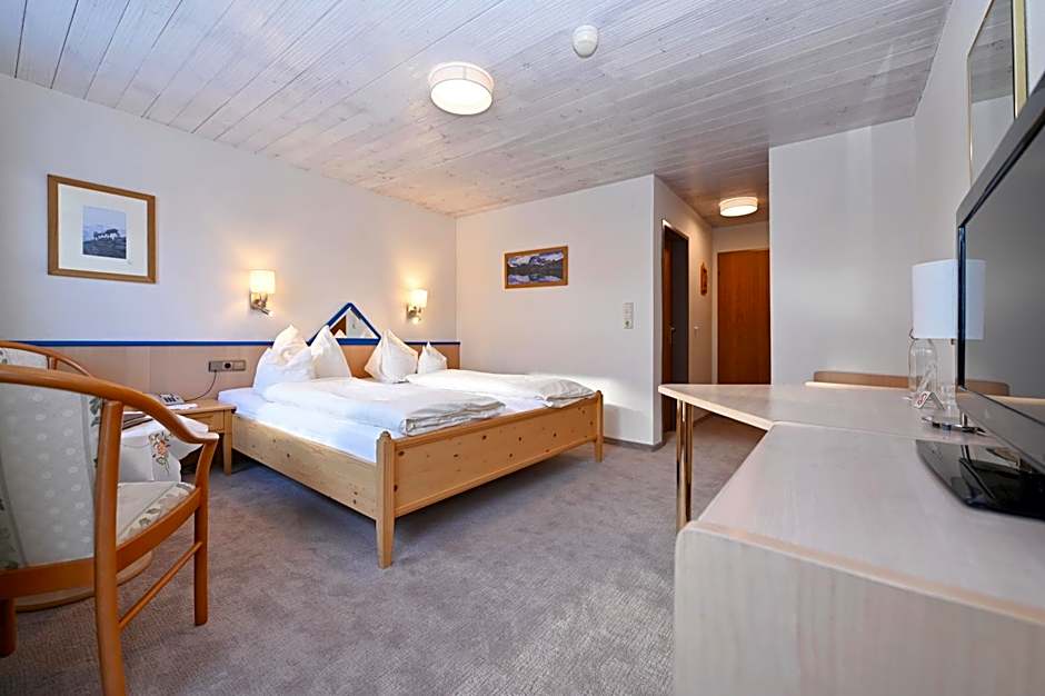 Gasthaus & Pension Alphorn