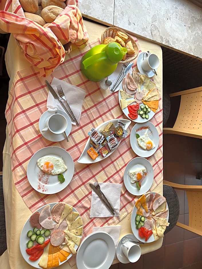 Landhotel zum kühlengrund & soultans paradise