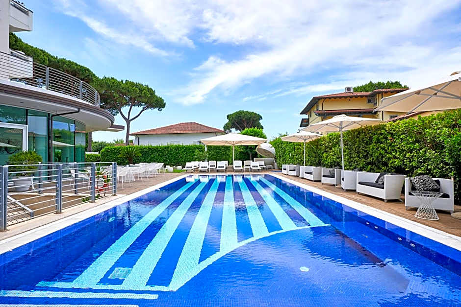 Mondial Resort & Spa