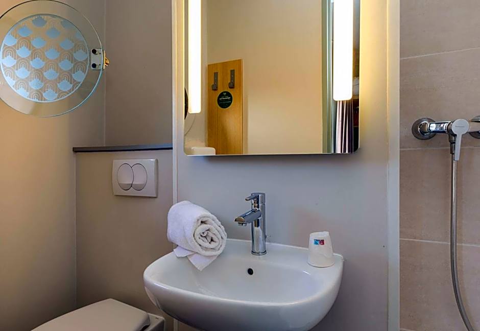 B&B HOTEL Rouen Centre