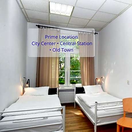 Warsaw Hostel Centrum Private Rooms & Dorms