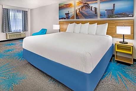 King Room - Mobility Access - Non-Smoking