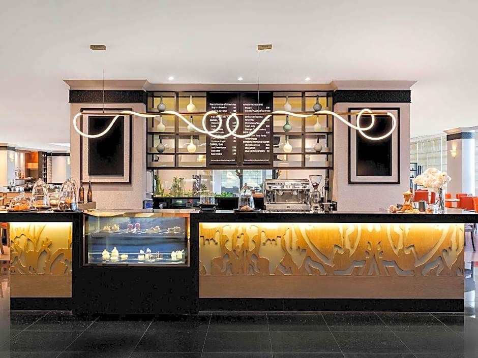 Grand Mercure Bangkok Atrium