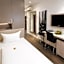 Manhattan Hotel