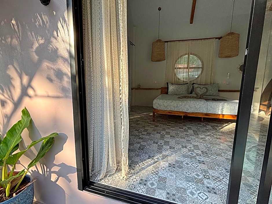 Secret Beach Bungalows