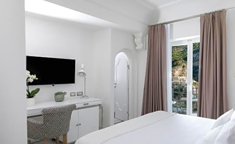 Superior Double Room with Town View