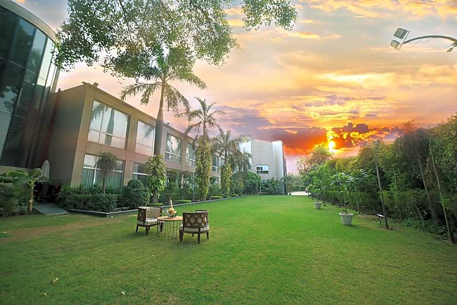 Park Boulevard Hotel