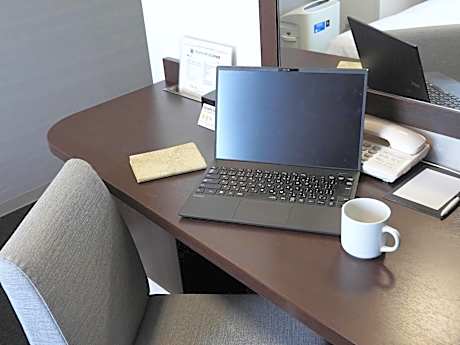 Double Room - Non-Smoking