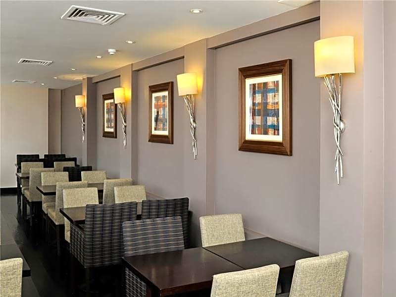 Holiday Inn Express Crewe