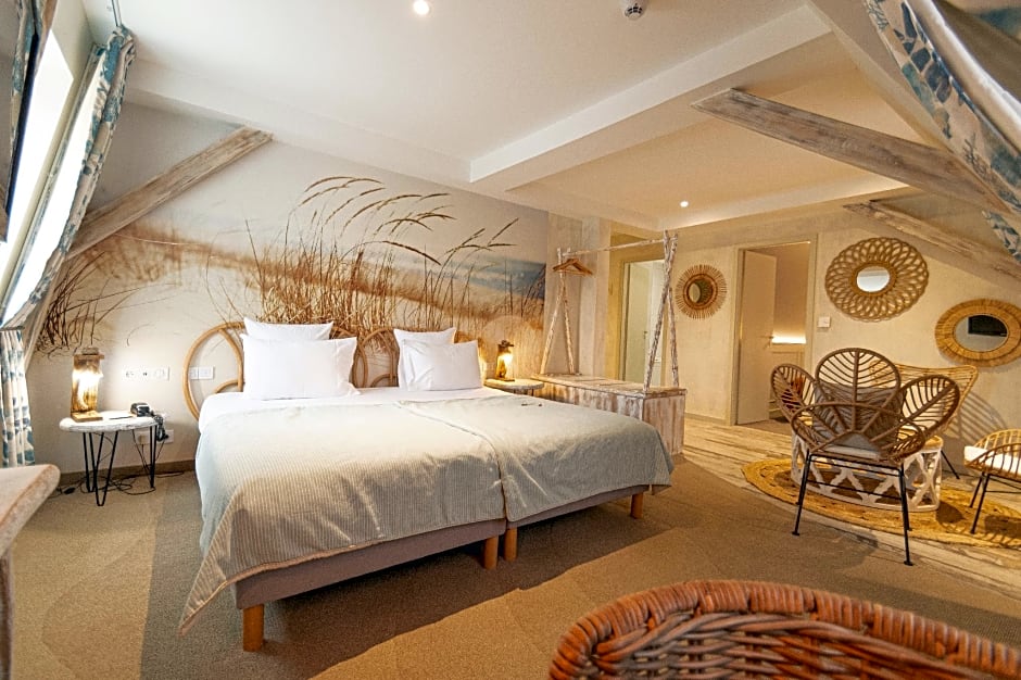 Photo 1 of 15 of Suite
