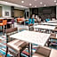 La Quinta Inn & Suites by Wyndham Dallas Grand Prairie North