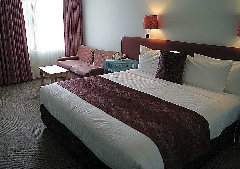 SureStay Hotel by Best Western The Clarence on Melville