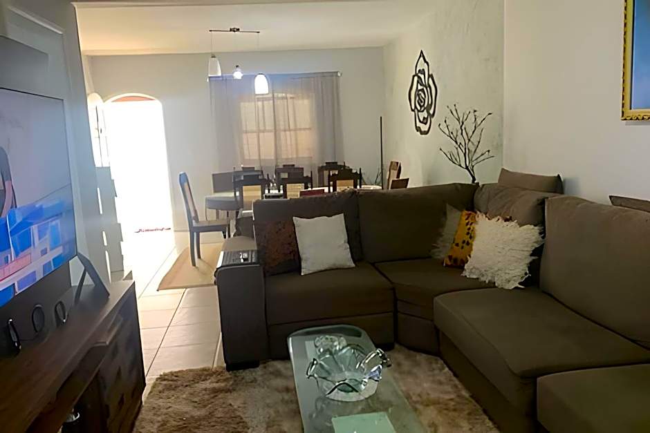 Linda Casa em Cabo Frio/RJ