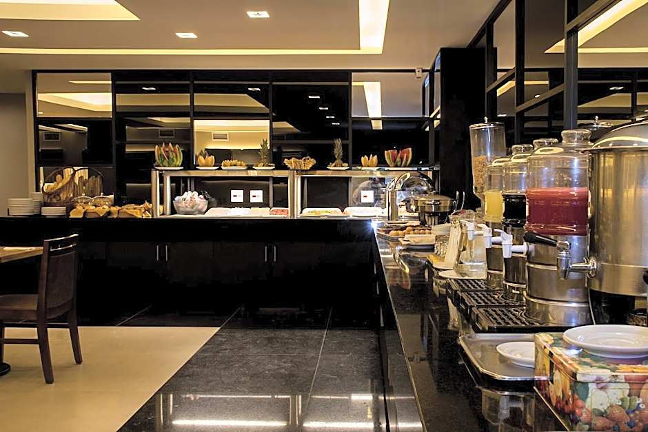 Américas Granada Hotel