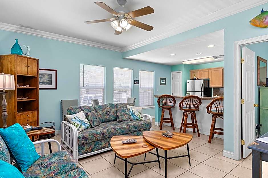 Little Get-Away By The Beach ,Moondancer