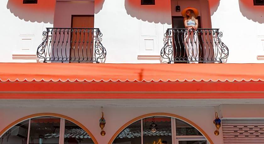 Sidewalk Boutique Hotel