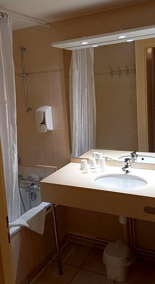 Hôtel SABLES D'O et son restaurant LE 16 BIS