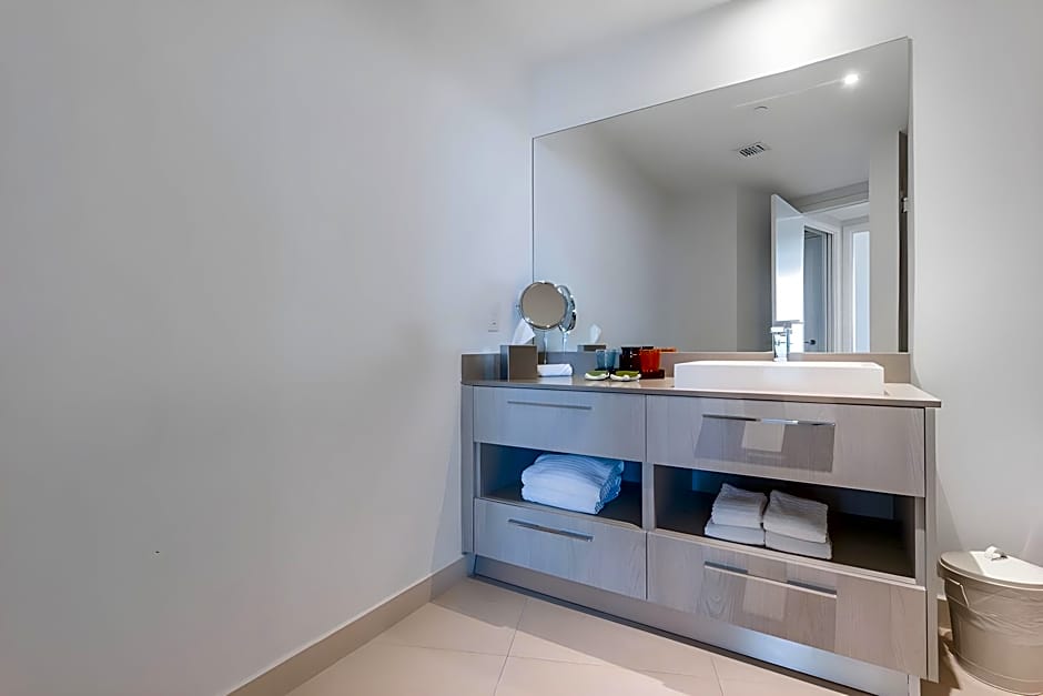 Hide Beach Residences
