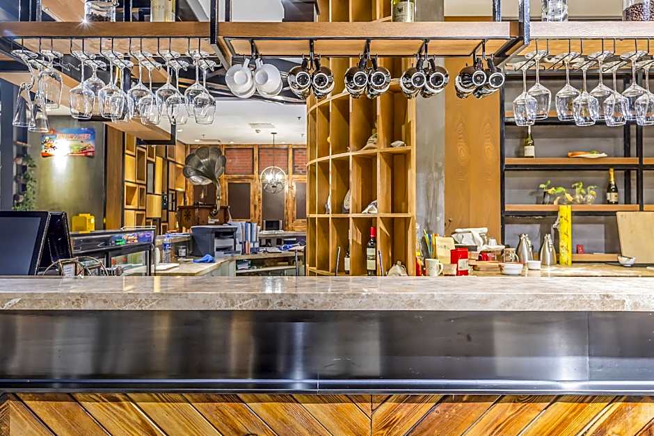 James Joyce Coffetel Zhuozhou City Government Branch