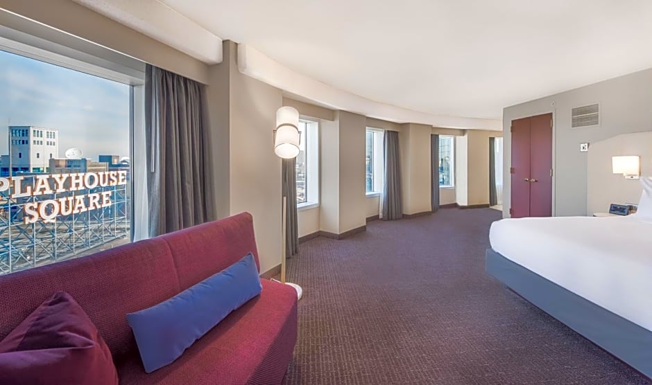 Crowne Plaza Cleveland at Playhouse Square by IHG