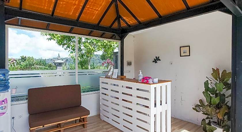 Container Smart Stay (CSS)