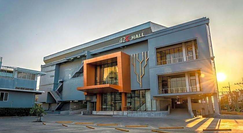 42C The Chic Hotel