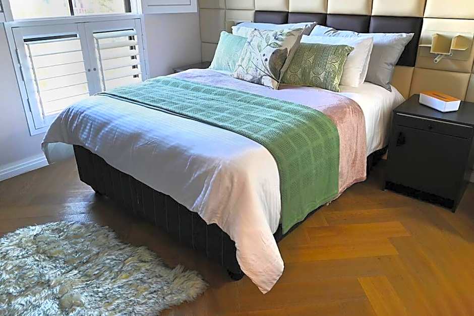 BGS Luxury -Two-bed -Nine Palms