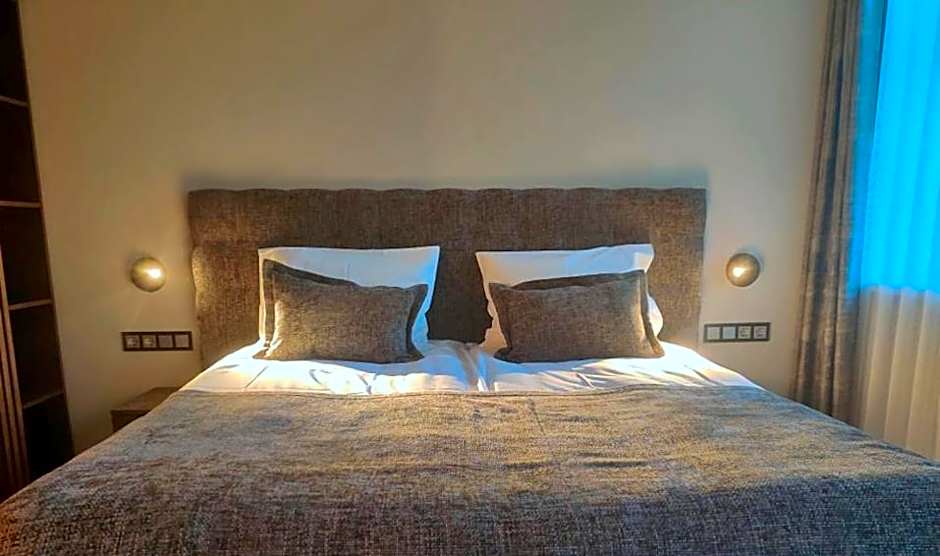 Vvinn Hotel