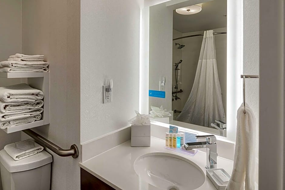 Hampton Inn By Hilton Louisville-Northeast KY