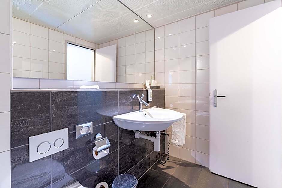 Royal Hotel - Urban Living