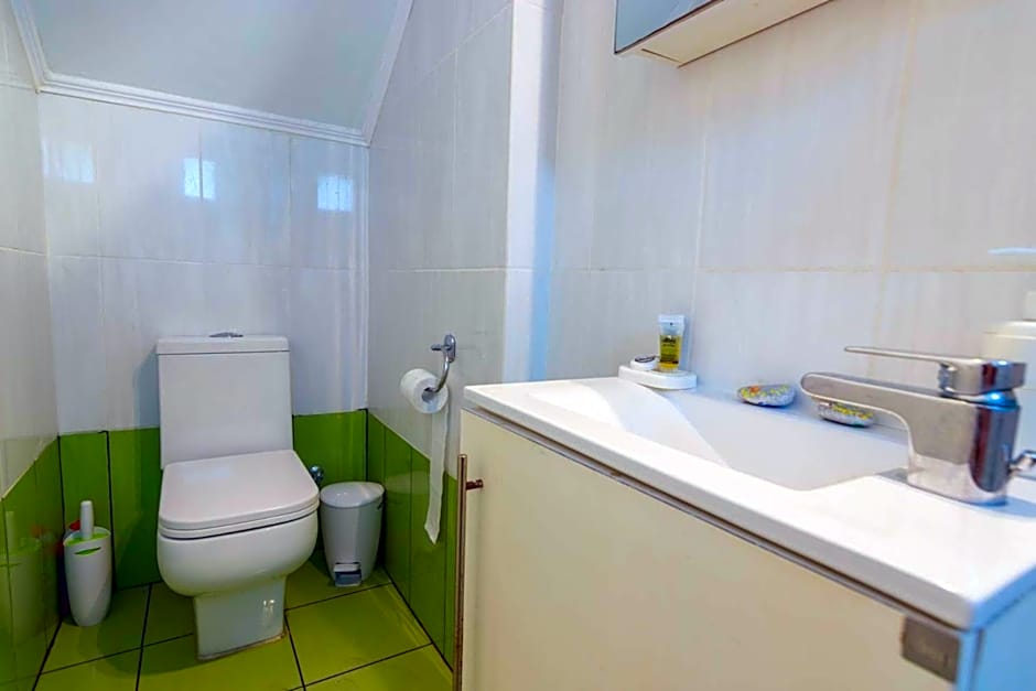 Stathopoulos Apartments