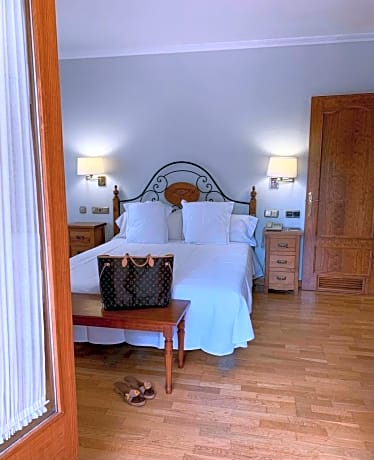 Superior Deluxe Double or Twin Room