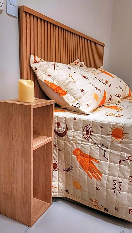 Lindo e Econômico, 2min da praia, perto Farol da Barra