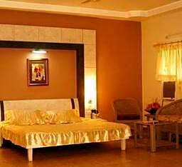 Photo 1 of 7 of Suite