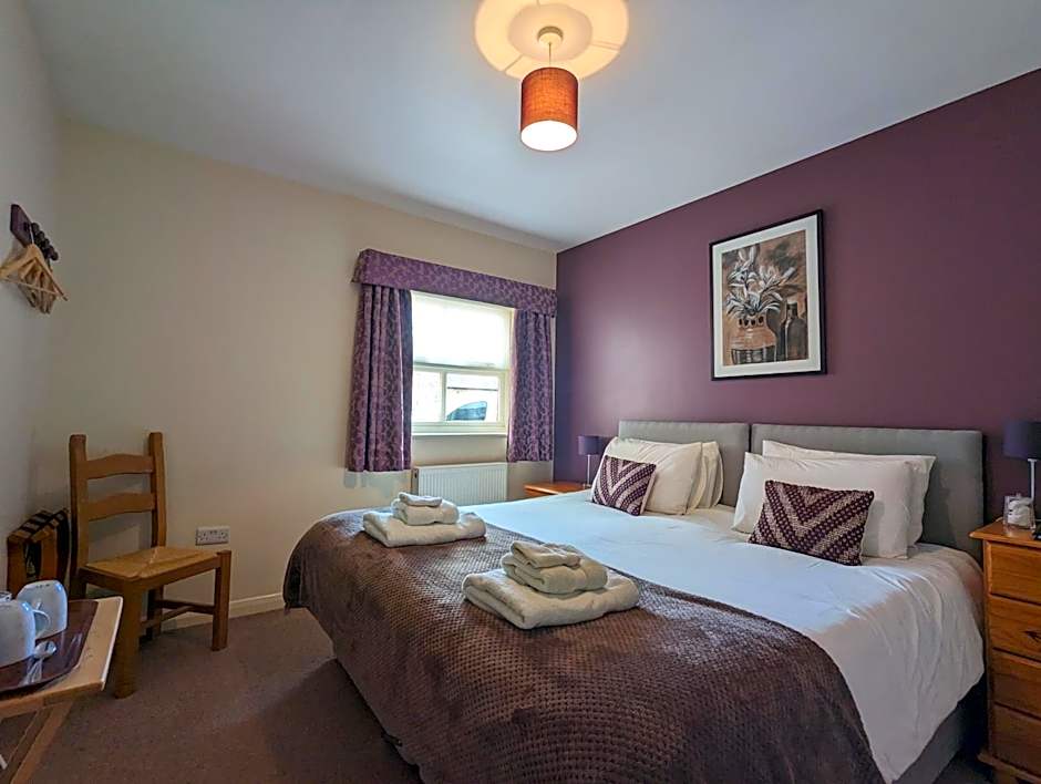 Wold Escapes, Highfield Farm