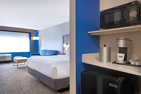 One-Bedroom Suite - Disability Access/Non-Smoking
