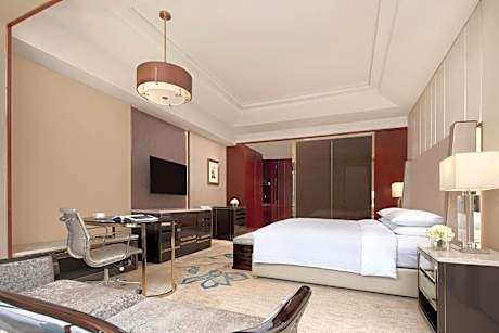 Studio King Room
