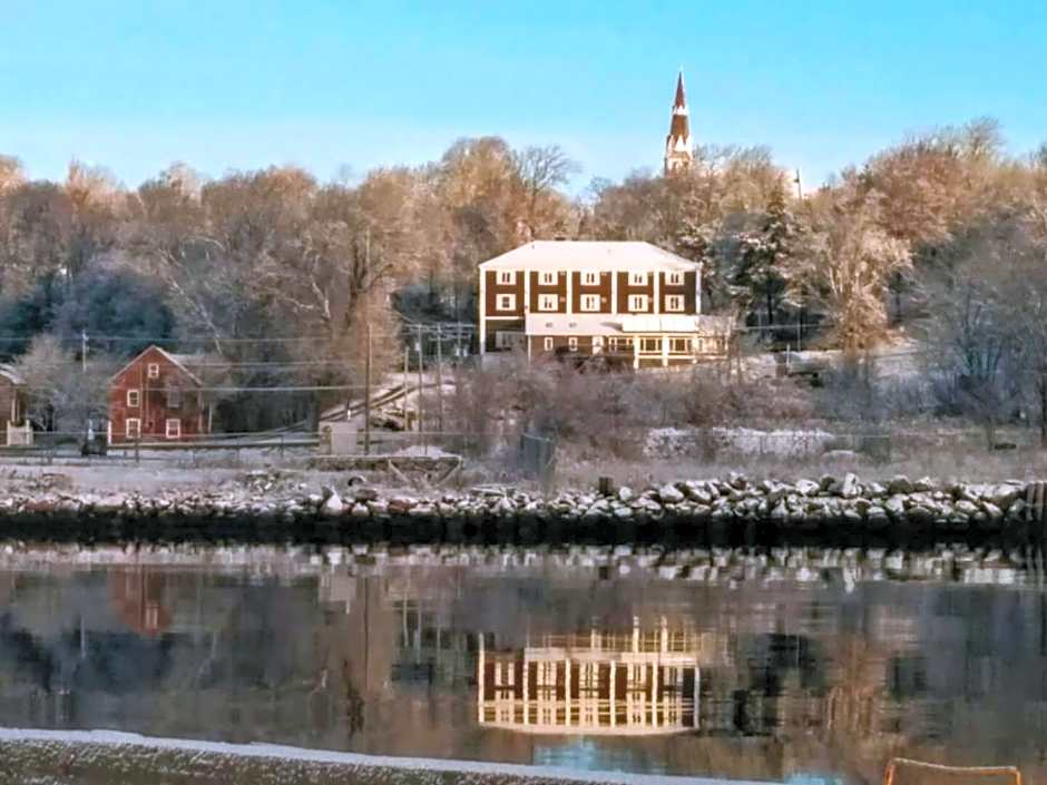 Braeside Country Inn