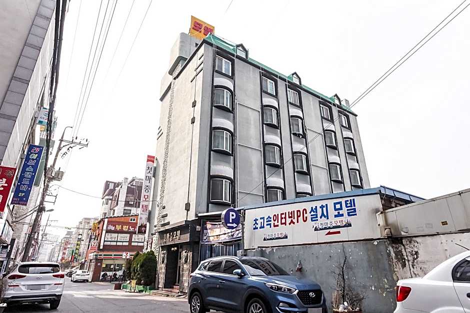 Jeonju Uadong Cheotmajung