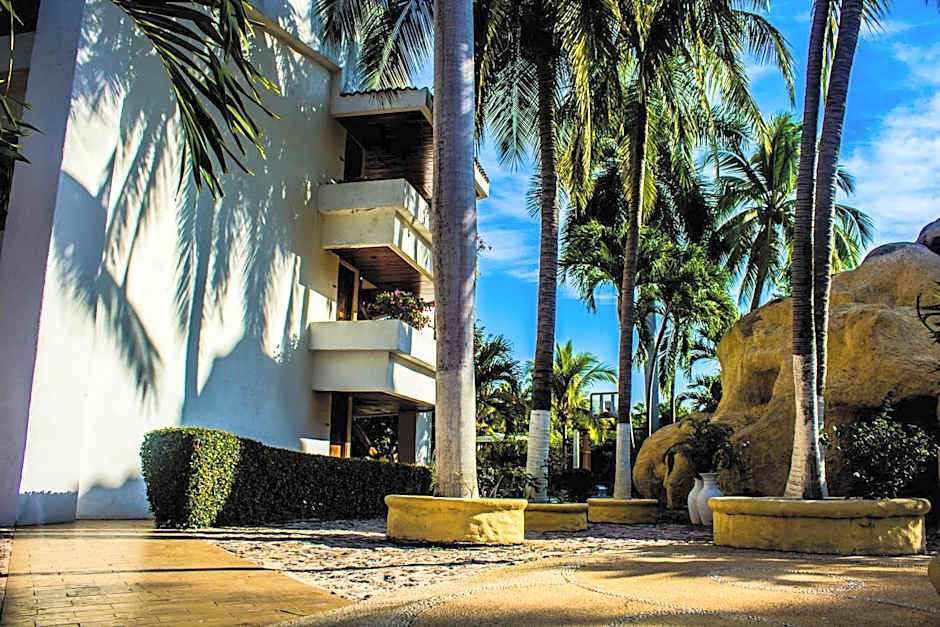 Ixtapa Palace