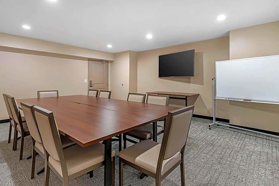 Country Inn & Suites by Radisson, Vallejo Napa Valley, CA