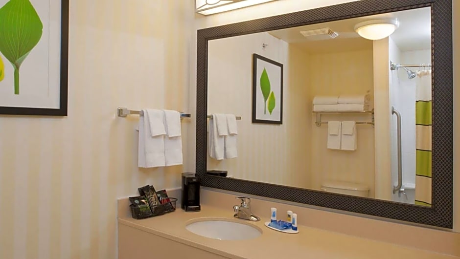 Fairfield Inn and Suites by Marriott Muskegon Norton Shores