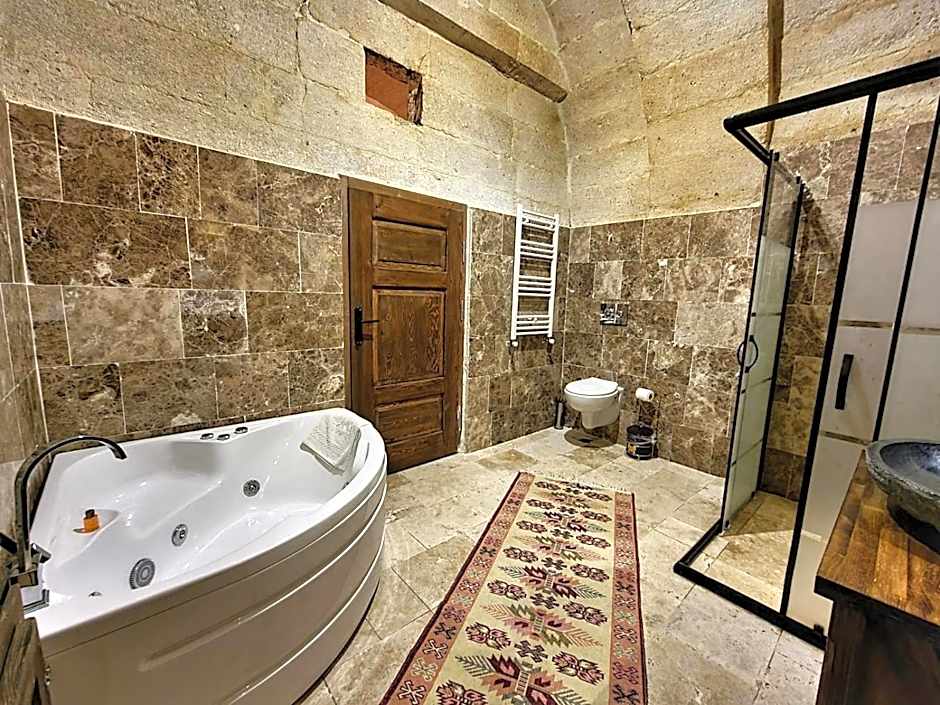 Lavinia Cappadocia Cave