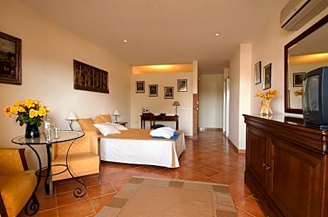 Economy Double or Twin Room