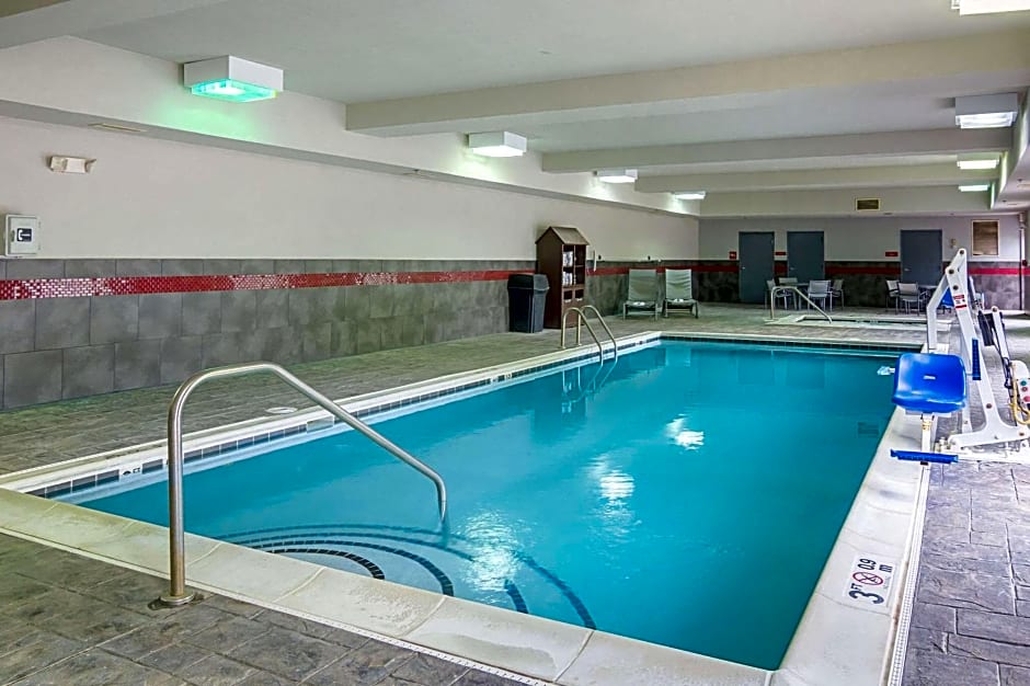 Comfort Suites at Virginia Center Commons