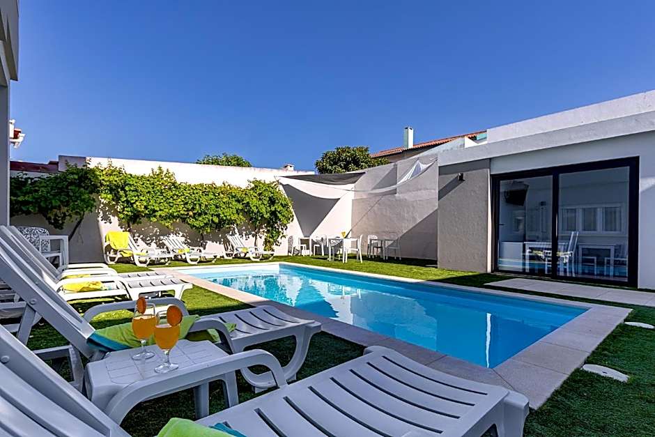 Ilheu 25 Peniche House